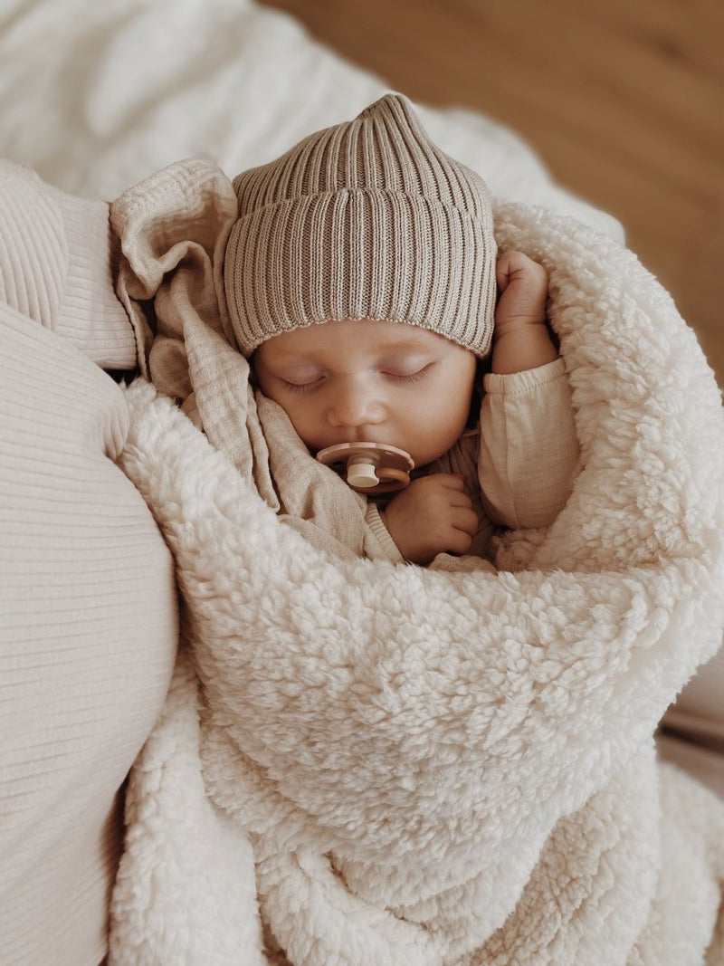 Wyprawka dla noworodka z zimy i jesieni - Czego potrzebujesz - MINI BÉBÉ