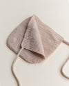 Bonetka z wełny merino Newborn Oat - Hvid