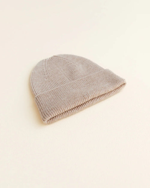 Czapka Beanie z wełny merino Newborn 0 - 6M Sand - Hvid