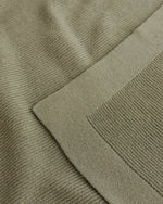 Kocyk z wełny merino Gust Artichoke - Hvid
