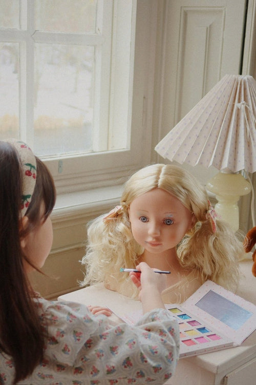 Lili Make up salon - KONGES SLØJD