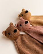 Mięciutka przytulanka z wełny merino Teddy Toki Mocha - Hvid