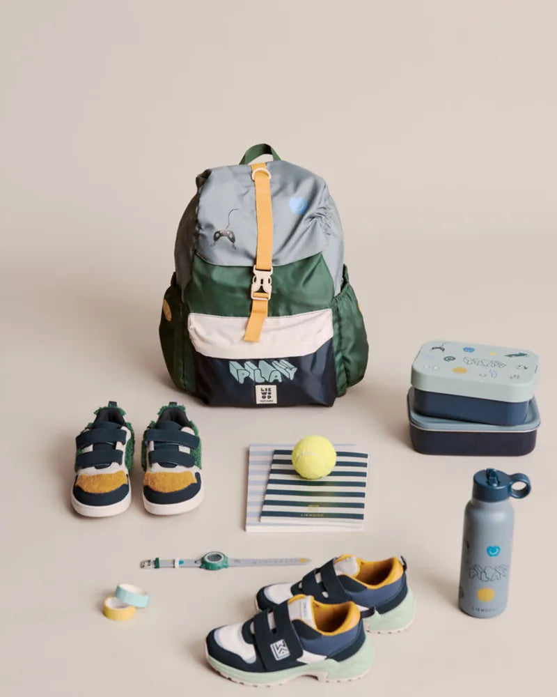 Plecak, sneakersy i lunchbox dziecięcy